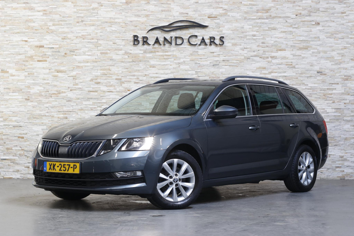 Škoda Octavia Combi 1.0 TSI Greentech Ambition Business | NAVI | PDC | ORIG NL | TREKHAAK |