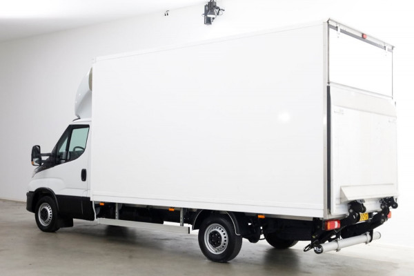 Iveco Daily 35S18 3.0 180pk Bakwagen met laadklep 1008kg laadverm. 11-2022