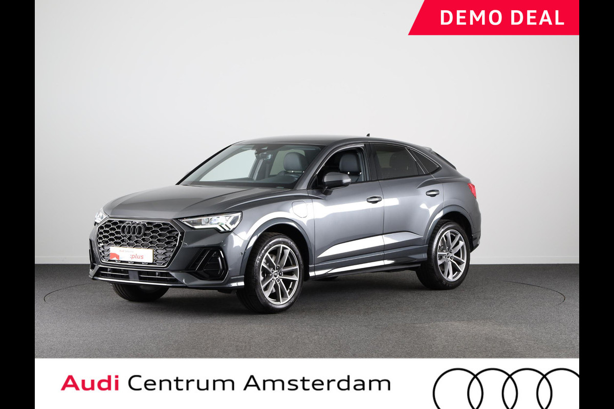 Audi Q3 Sportback 45 TFSI e S Edition 245pk Plug in Hybrid | Elektrisch bedienbare achterklep | 19 inch Lichtmetalen velen | Stoelverwarming |