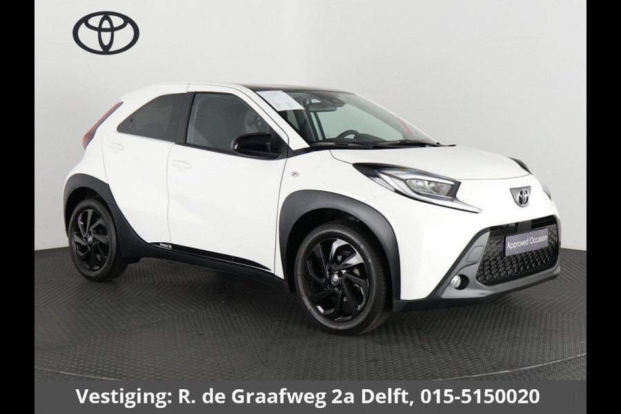 Toyota Aygo X 1.0 VVT-i MT First Sport | Apple Carplay & AndroidAUTO | Stoelverwarming | Camera | Privacy Glass | Lichtmetalen velgen |