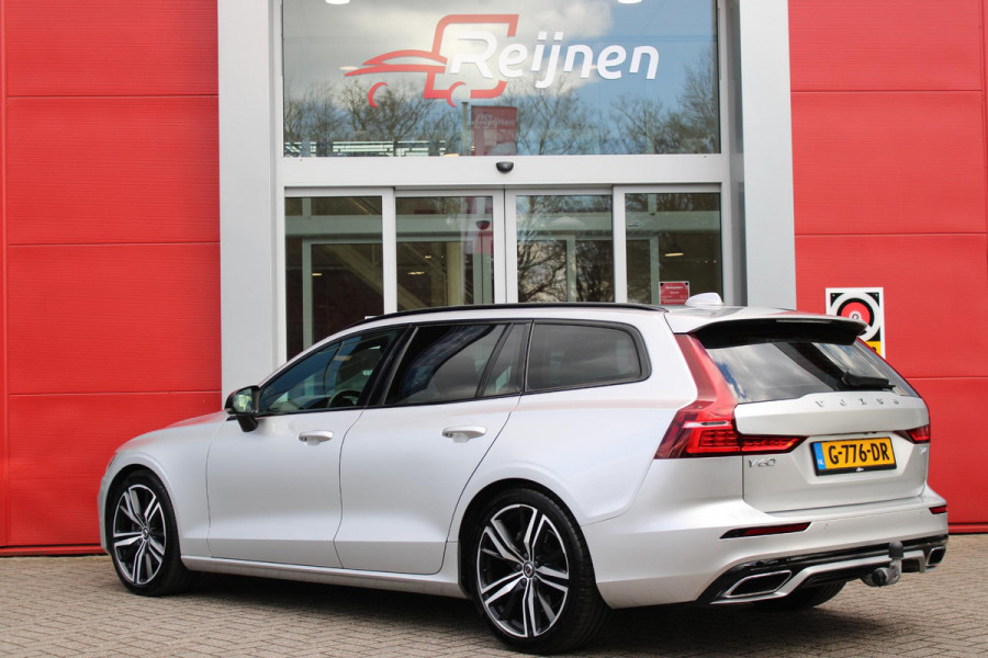 Volvo V60 2.0 T4 R-DESIGN 190PK AUTOMAAT | ZEER LAGE KILOMETERSTAND | 19" 5 TRIPPLE SPAAKS BLACK / DIAMOND CUT LICHTMETALEN VELGEN | ELEKTRISCH WEGKLAPBARE TREKHAAK | 1800KG TREKGEWICHT! | NAVIGATIE | APPLE CARPLAY/ANDROID AUTO | ACTIVE HIGH BEAM FULL LED KOPLAMPEN | ACHTERUITRIJ CAMERA | PARKEERSENSOREN VOOR EN ACHTER | LEDEREN BEKLEDING | STOEL VERWARMING | ELEKTRISCH BEDIENBARE VOORSTOELEN MET GEHEUGENFUNCTIE | ELEKTRISCH BEDIENBARE ACHTERKLEP | ADAPTIVE CRUISE CONTROL |