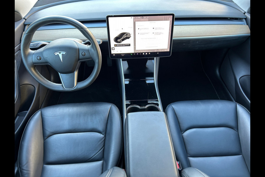 Tesla Model 3 Long Range AWD 75 kWh 90% SOH Trekhaak Zwart / Zwart Rijklaarprijs!