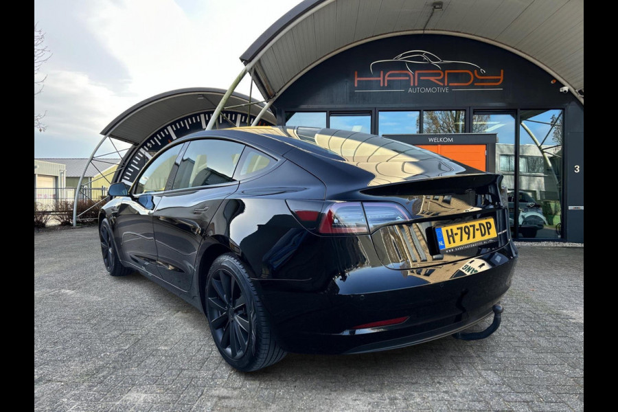 Tesla Model 3 Long Range AWD 75 kWh 90% SOH Trekhaak Zwart / Zwart Rijklaarprijs!