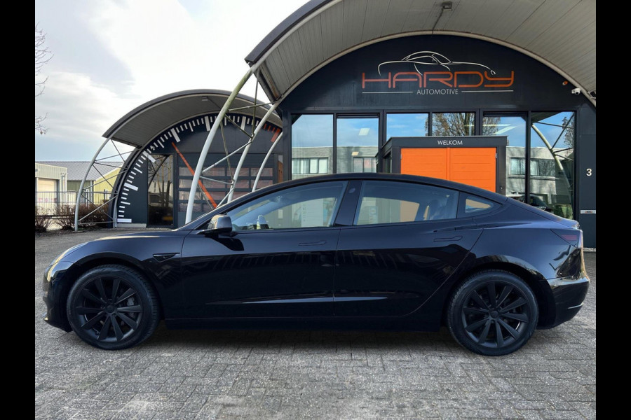 Tesla Model 3 Long Range AWD 75 kWh 90% SOH Trekhaak Zwart / Zwart Rijklaarprijs!