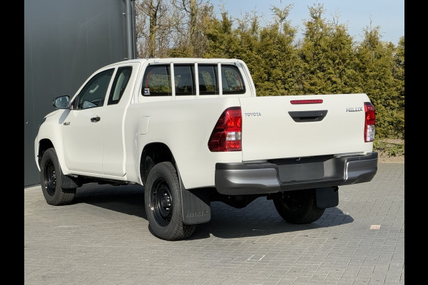 Toyota Hilux 2.4 D-4D XTRA CAB / !! NIEUW !! BPM VRIJ / 4x4 / AIRCO / CRUISE / 3500 KG TREKGEWICHT