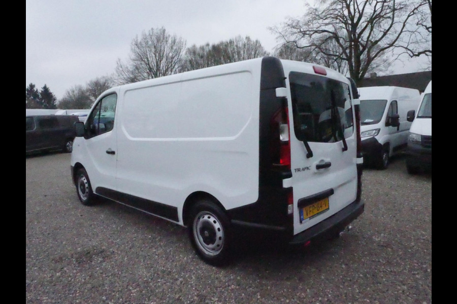 Renault Trafic 2.0 dCi 120PK, L1H1, Airco