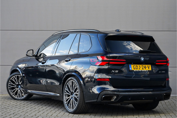 BMW X5 xDrive50e M Sport Sky Lounge Trekhaak Massage B&W