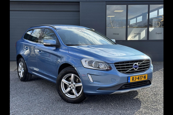 Volvo XC60 2.0 D3 FWD R-Design 1e Eigenaar,Navi,Clima,Trekhaak,Cruise,PDC V+A,D-Riem vervangen 2023,Stoelverwarming,Extra set op Velg,150pk,APK tot 02-2026