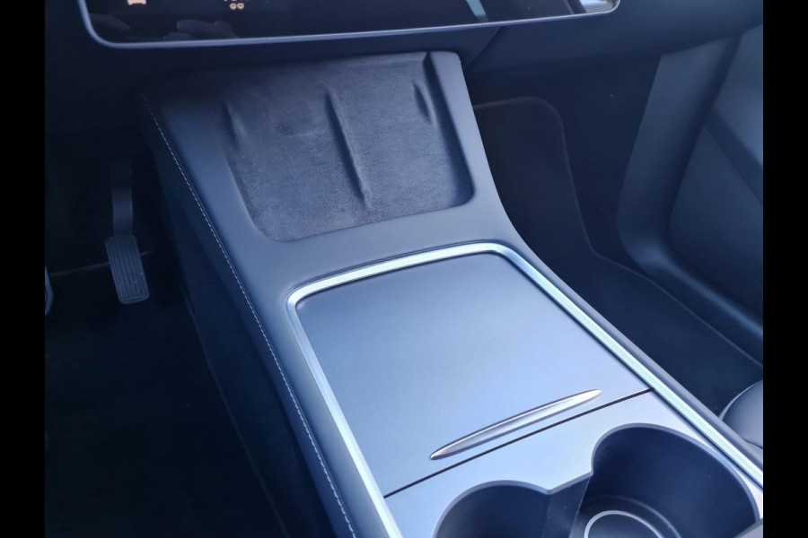 Tesla Model Y RWD 58 kWh