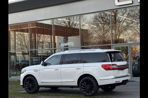 Lincoln Navigator BLACK LABEL FULL SPEC. Pano