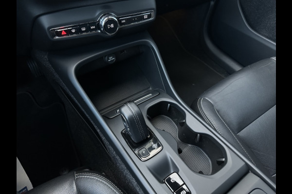 Volvo XC40 2.0 T4 Momentum Pro M2019 NAVI CR CONTROL CLIMATE CAMERA