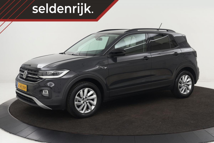 Volkswagen T-Cross 1.0 TSI Life | Stoelverwarming | Carplay | Keyless | Adaptive cruise | Navigatie | Regen-/lichtsensor | DAB | Airco | Side Assist