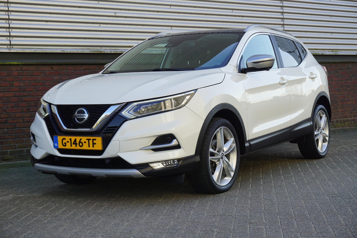 Nissan QASHQAI 1.3 DIG-T 140PK/Led-Koplampen/Panodak/ White Metallic/19Inch. Nissan QASHQAI 1.3 DIG-T 140PK/Led-Koplampen/Panodak/ White Metallic/19Inch.