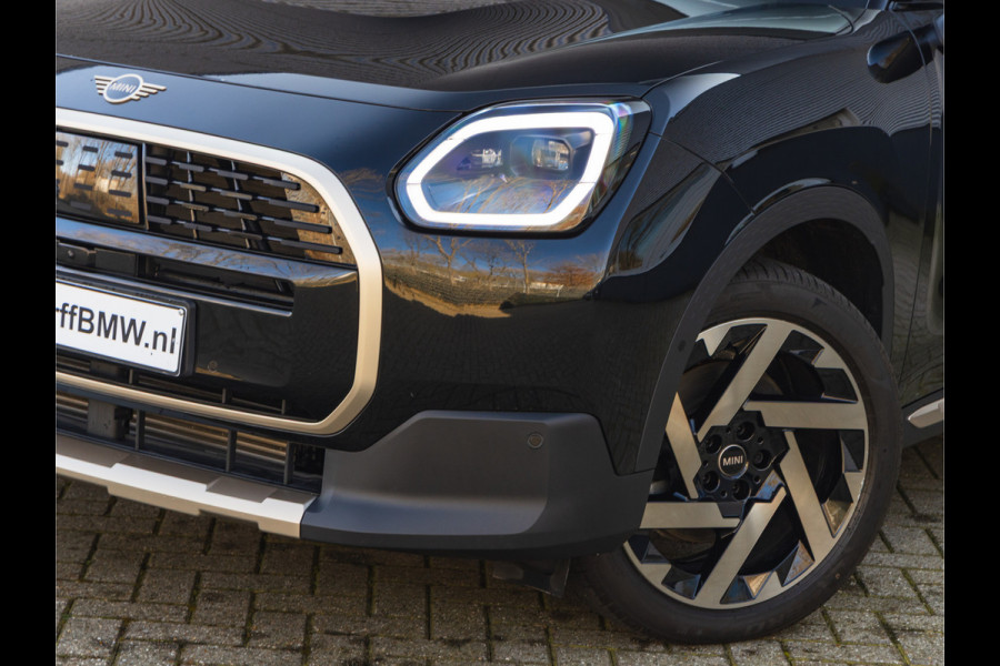 MINI Countryman 1.5 C Favoured - XL Pakket - Pano - Trekhaak - Head-Up