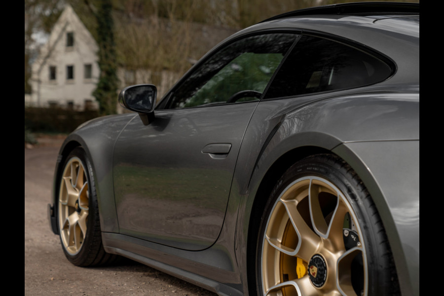 Porsche 911 992 Turbo S | Aero-kit | Burmester | Lift | Pano | Ceramic | Adapt. Sportstoelen Plus