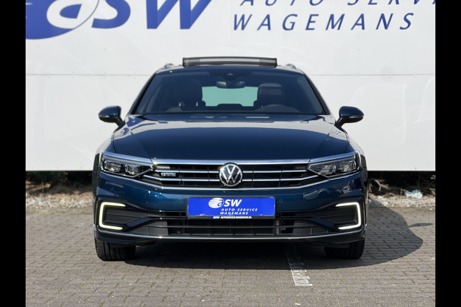 Volkswagen Passat Variant 1.4 TSI PHEV GTE Business | Pano | Trekhaak | Dynaudio | 360 Camera