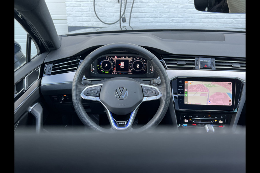 Volkswagen Passat Variant 1.4 TSI PHEV GTE Business | Pano | Trekhaak | Dynaudio | 360 Camera