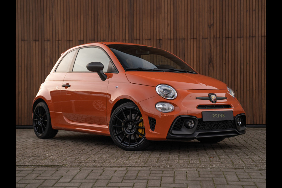 Fiat 500 Abarth 695 Competizione 180pk | Racing Orange | Carbon Sabelt seats | CarPlay | Beats