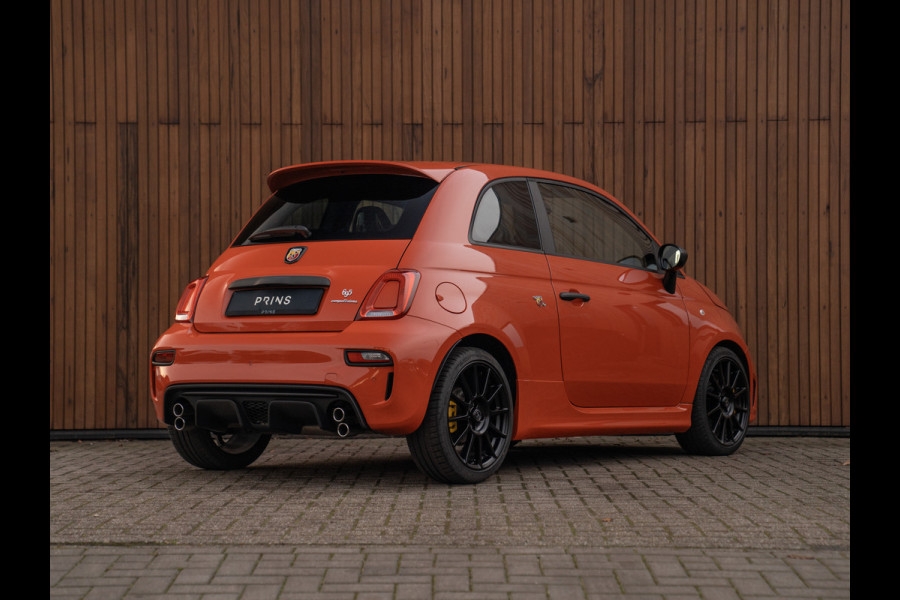 Abarth 695 Competizione 180pk | Racing Orange | Carbon Sabelt seats | CarPlay | Beats