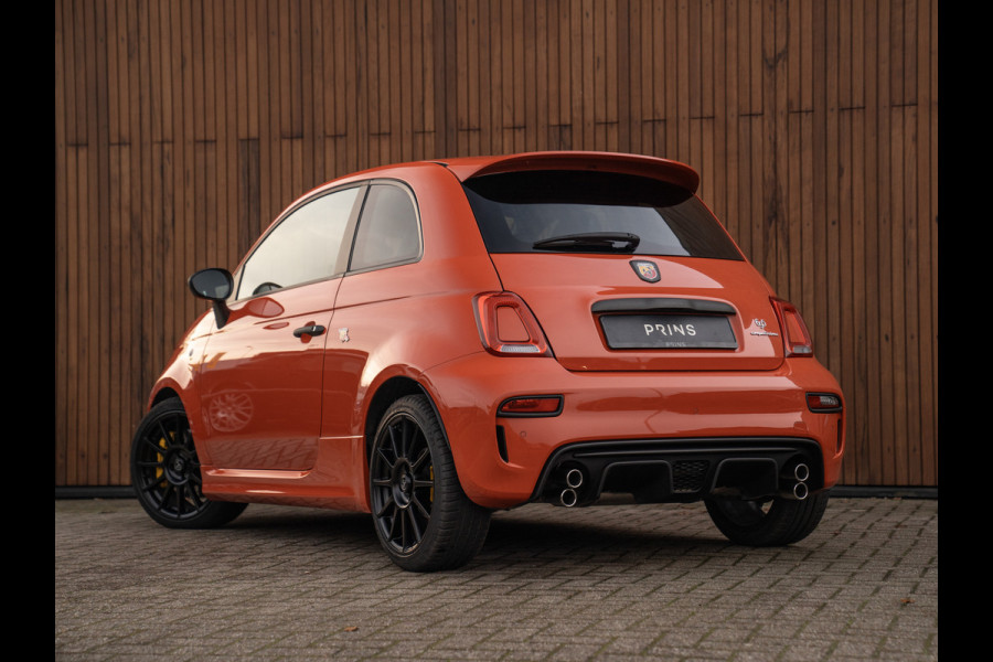 Abarth 695 Competizione 180pk | Racing Orange | Carbon Sabelt seats | CarPlay | Beats