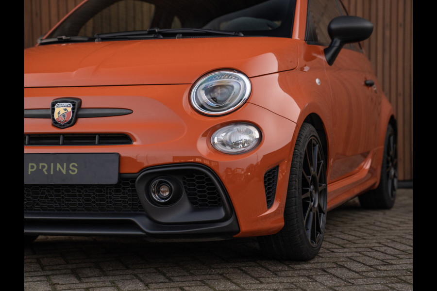 Abarth 695 Competizione 180pk | Racing Orange | Carbon Sabelt seats | CarPlay | Beats