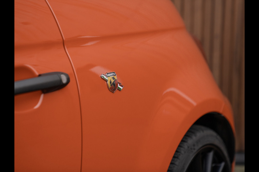 Abarth 695 Competizione 180pk | Racing Orange | Carbon Sabelt seats | CarPlay | Beats