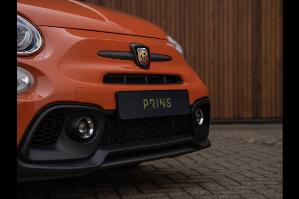 Abarth 695 Competizione 180pk | Racing Orange | Carbon Sabelt seats | CarPlay | Beats