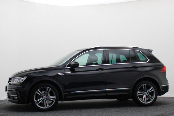 Volkswagen Tiguan 1.5 TSI DSG ACT Comfortline Business R-line Virtual Cockpit, Elektrische Achterklep, Apple Carplay, ACC, Trekhaak, 19''