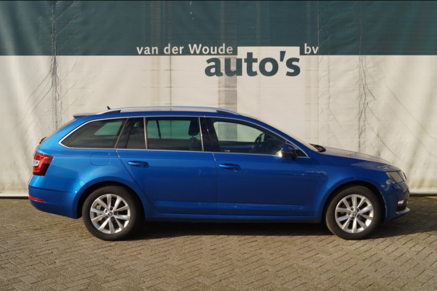 Škoda Octavia Combi 1.6 TDI DSG Clever Edition -NAVI-ECC-PDC-