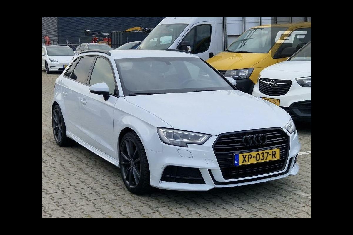 Audi A3 Sportback 30 TFSI 3x S-Line Black Edition Navi NAP