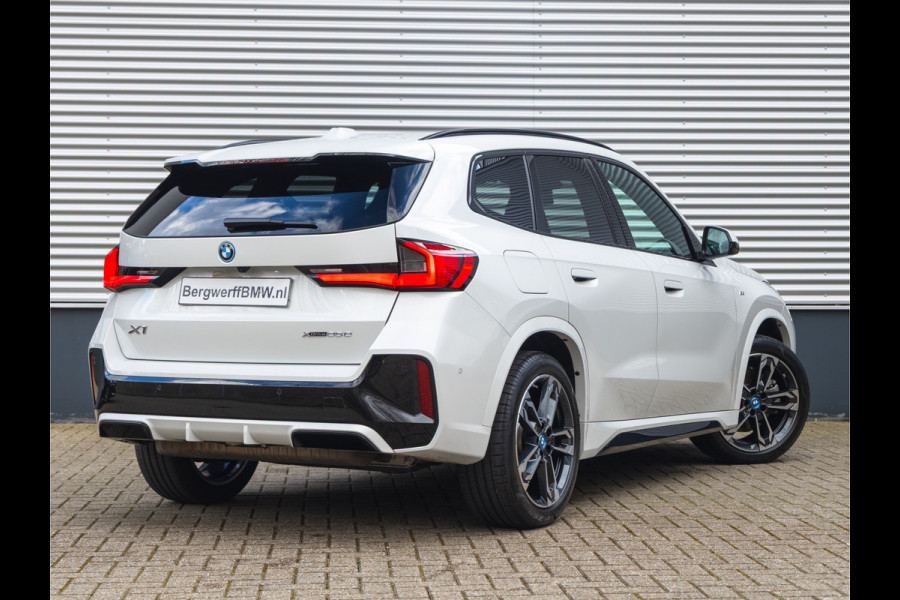 BMW X1 xDrive25e M-Sport - Pano - Trekhaak - Driving Ass Prof - Head-Up