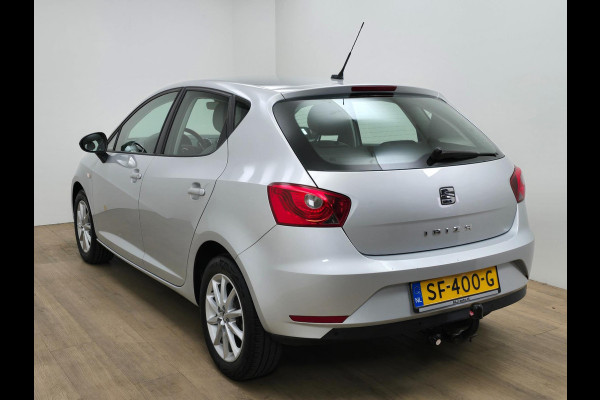 Seat Ibiza Occasion 1.0 TSI Style met cruisecontrol en carplay radio | Tweedehands Seat Ibiza in zilvergrijs | Navi | Parkeersens