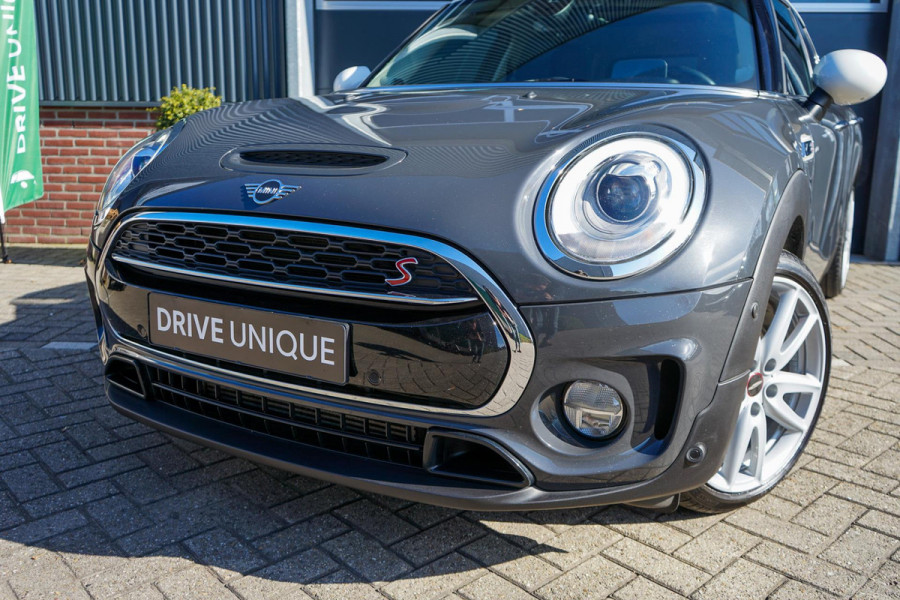 MINI Clubman 2.0 Cooper S | Panoramadak | Harman/Kardon | Head Up Display | JCW Velgen | Keyless Entry