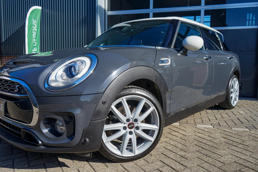 MINI Clubman 2.0 Cooper S | Panoramadak | Harman/Kardon | Head Up Display | JCW Velgen | Keyless Entry