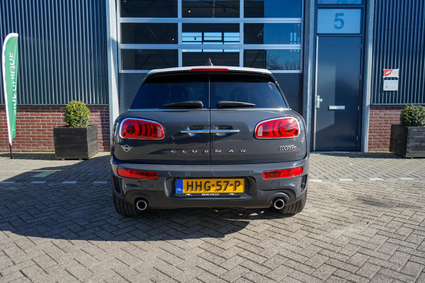 MINI Clubman 2.0 Cooper S | Panoramadak | Harman/Kardon | Head Up Display | JCW Velgen | Keyless Entry