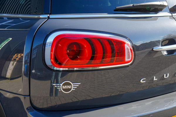 MINI Clubman 2.0 Cooper S | Panoramadak | Harman/Kardon | Head Up Display | JCW Velgen | Keyless Entry