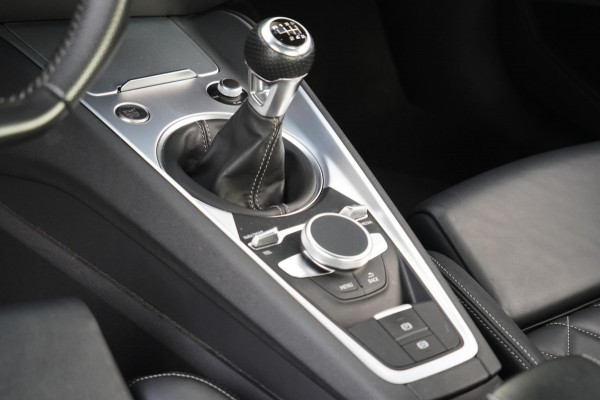 Audi TT 45 TFSI Pro Line S / 245 PK / Navigatie / Cruise / Leder / Sportstoelen / Handgeschakeld / B & O Audio