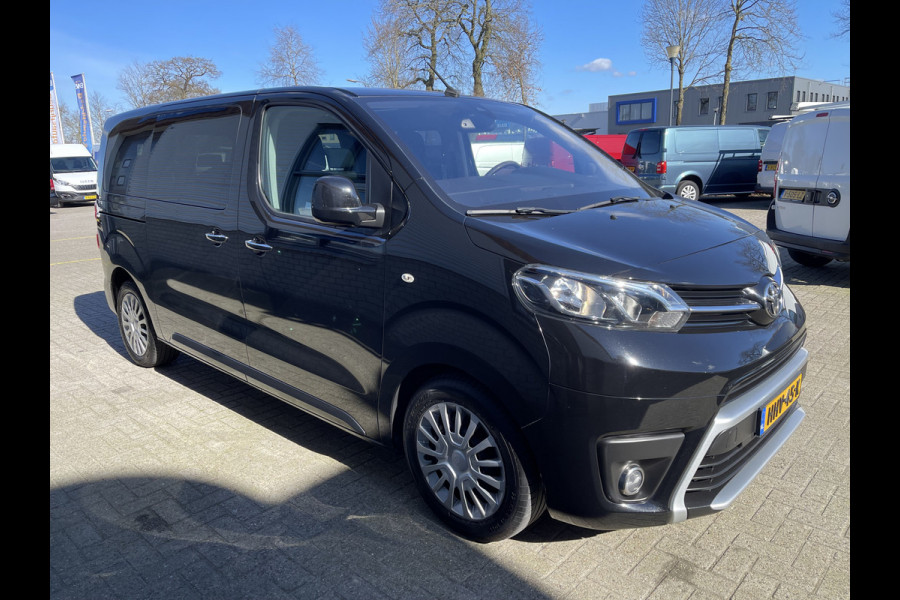 Toyota ProAce Verso 1.6 D-4D 115pk geel kenteken / 8 persoons / euro 6 diesel / € 23.950 incl btw en bpm / panoramadak / airco / cruise / achteruitrijcamera / 2 x schuifdeur !