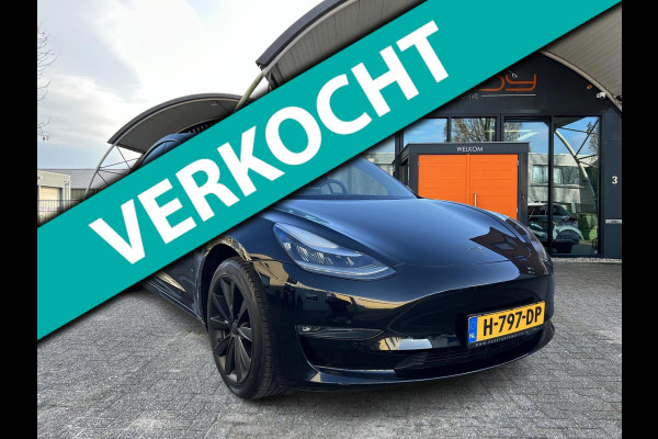 Tesla Model 3 Long Range AWD 75 kWh 90% SOH Trekhaak Zwart / Zwart Rijklaarprijs!