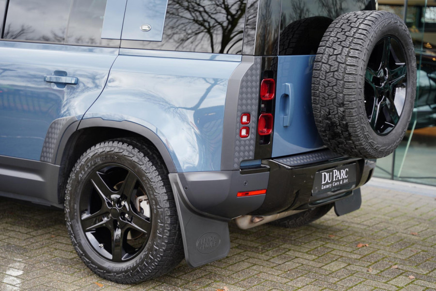 Land Rover Defender P300 110 X-Dynamic Panoramadak Trekhaak