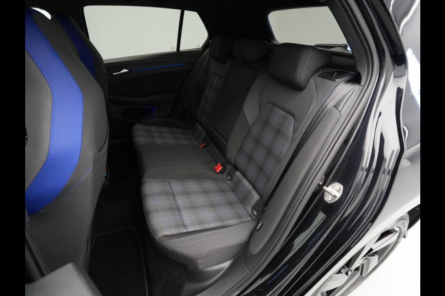 Volkswagen Golf 1.4 TSI 245pk eHybrid GTE Private Lease 556,- pm obv 10.000km/48mnd 38