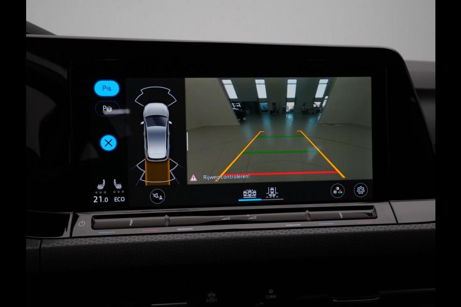 Volkswagen Golf 1.4 TSI 245pk eHybrid GTE Private Lease 556,- pm obv 10.000km/48mnd 38