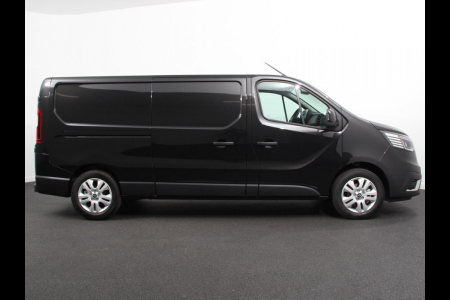 Renault Trafic 2.0 Blue dCi 110 T30 L2H1 Advance | DEMO! | Navigatie bluetooth DAB Camera Airco Trekhaak Houten bekleding Lichtmetalen velgen