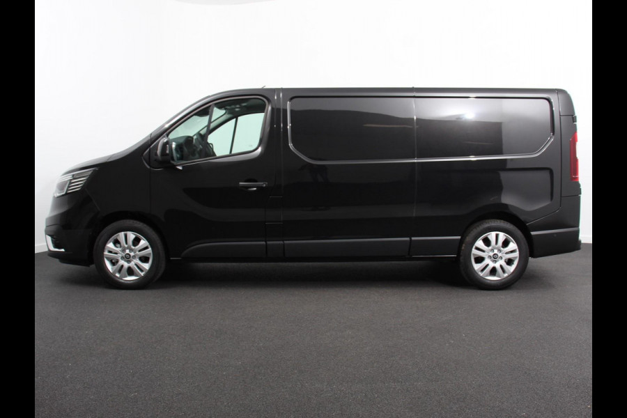Renault Trafic 2.0 Blue dCi 110 T30 L2H1 Advance | DEMO! | Navigatie bluetooth DAB Camera Airco Trekhaak Houten bekleding Lichtmetalen velgen