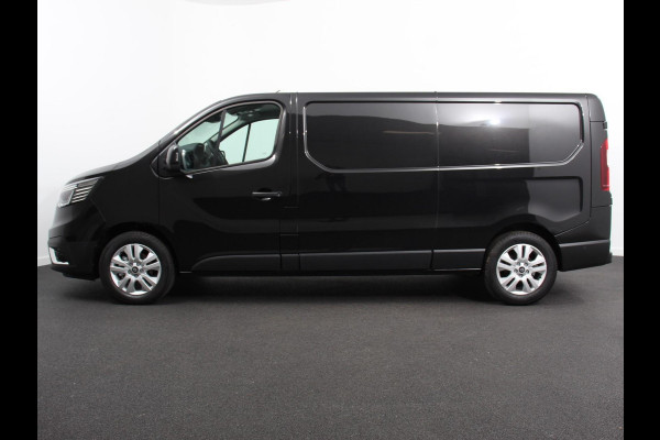 Renault Trafic 2.0 Blue dCi 110 T30 L2H1 Advance | DEMO! | Navigatie bluetooth DAB Camera Airco Trekhaak Houten bekleding Lichtmetalen velgen