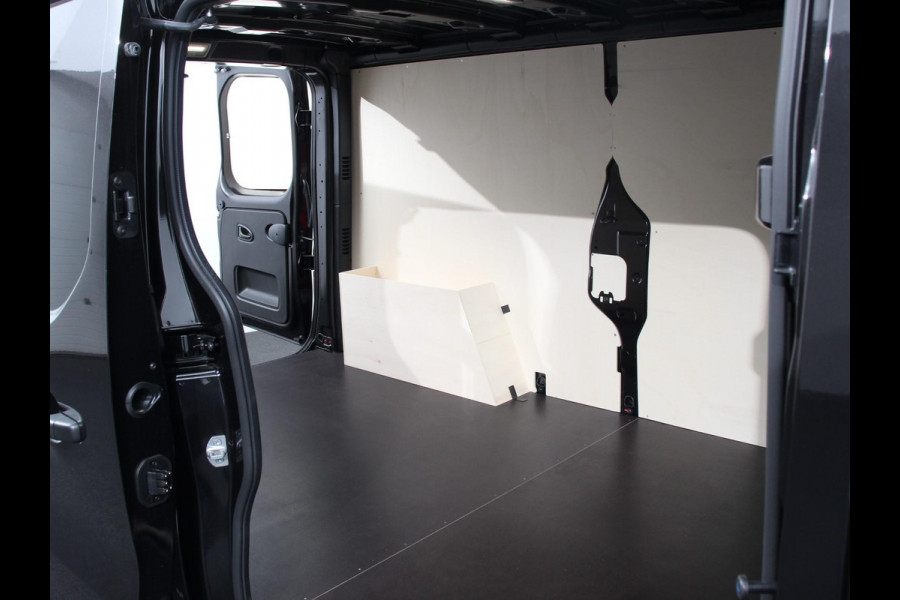 Renault Trafic 2.0 Blue dCi 110 T30 L2H1 Advance | DEMO! | Navigatie bluetooth DAB Camera Airco Trekhaak Houten bekleding Lichtmetalen velgen
