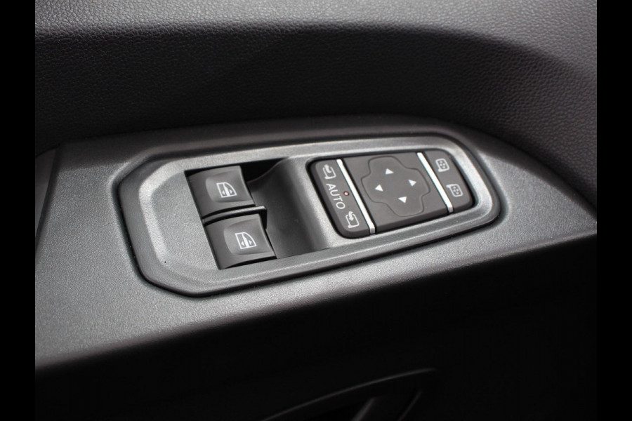 Renault Trafic 2.0 Blue dCi 110 T30 L2H1 Advance | DEMO! | Navigatie bluetooth DAB Camera Airco Trekhaak Houten bekleding Lichtmetalen velgen