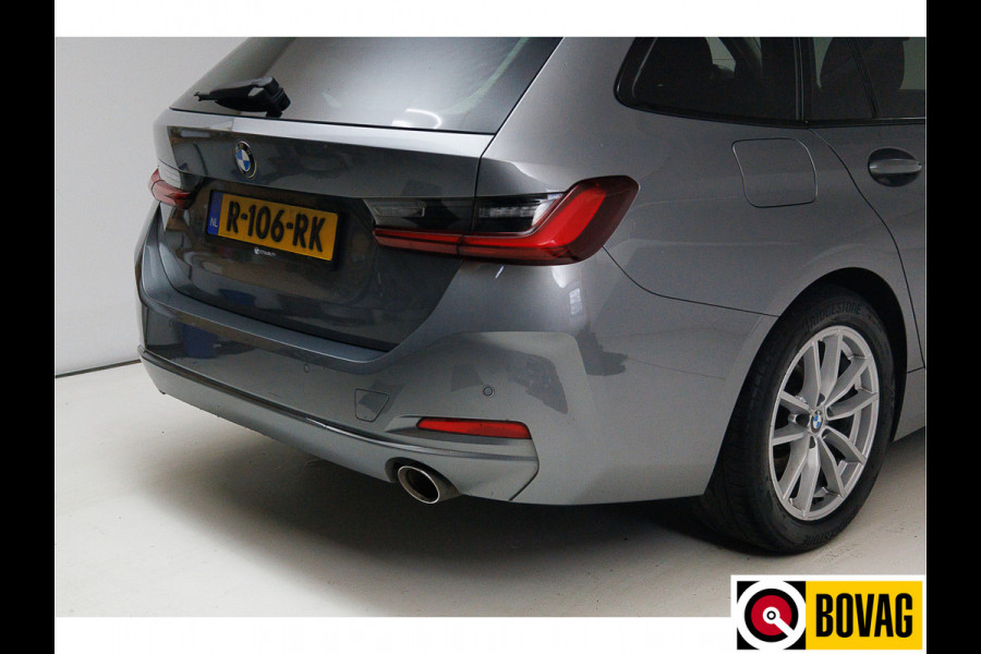 BMW 3 Serie Touring 318i 156 PK | Nieuw Model | Widescreen Navi | Led | Stoelverw. | Elec. klep | Draadloze telefoonlader, 4 cilinder motor