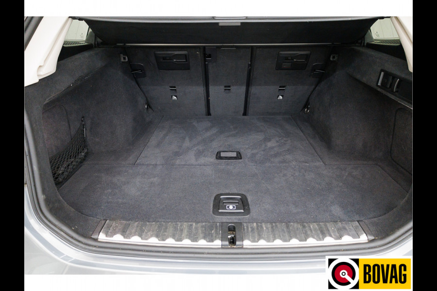 BMW 3 Serie Touring 318i 156 PK | Nieuw Model | Widescreen Navi | Led | Stoelverw. | Elec. klep | Draadloze telefoonlader, 4 cilinder motor
