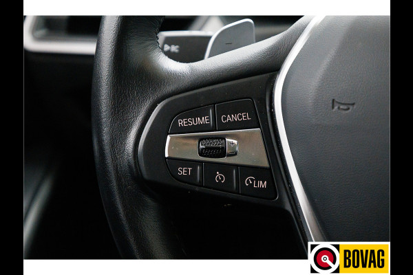 BMW 3 Serie Touring 318i 156 PK | Nieuw Model | Widescreen Navi | Led | Stoelverw. | Elec. klep | Draadloze telefoonlader, 4 cilinder motor